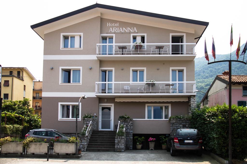 Hotel Arianna 이세오 외부 사진