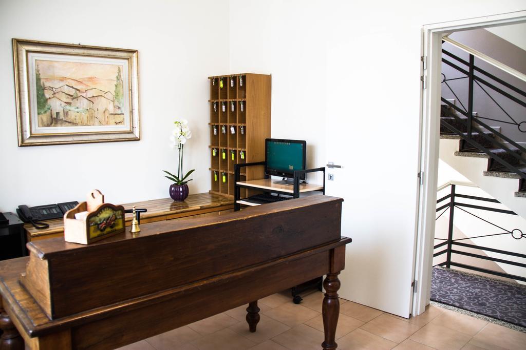 Hotel Arianna 이세오 외부 사진